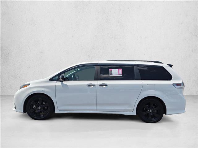 Used 2020 Toyota Sienna SE w/ SE Preferred Package FWD image 10