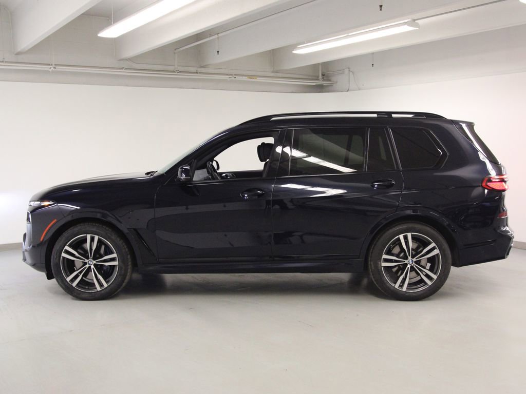 Used 2023 BMW X7 xDrive40i w/ Executive Package image 7