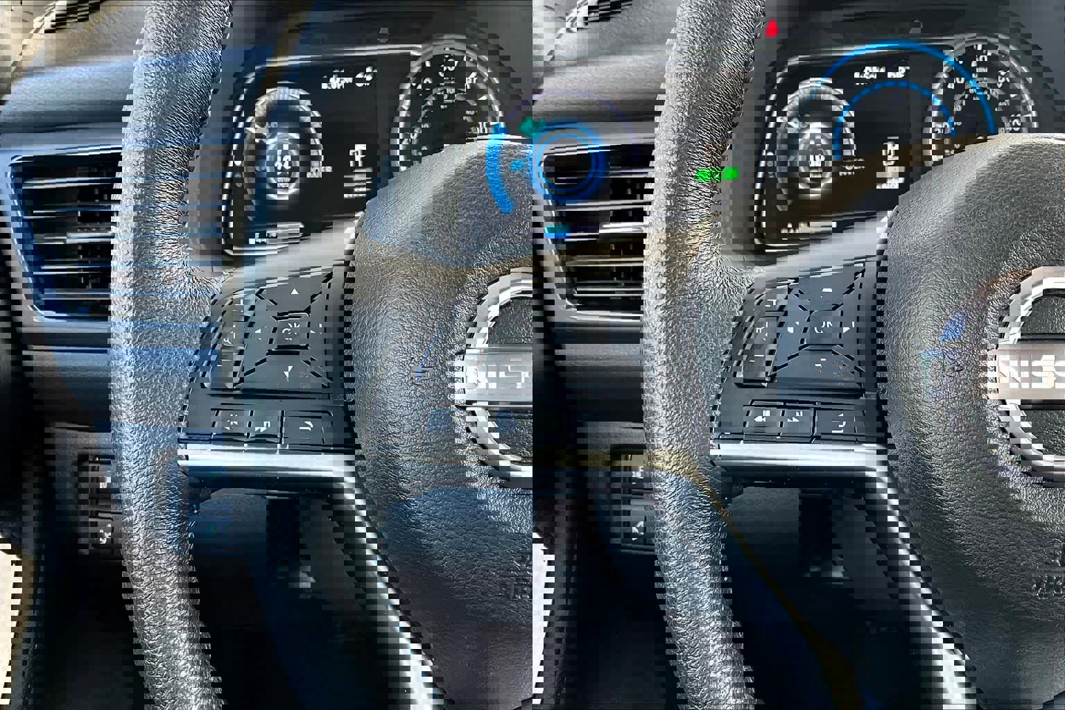 Used 2024 Nissan Leaf SV Plus image 22