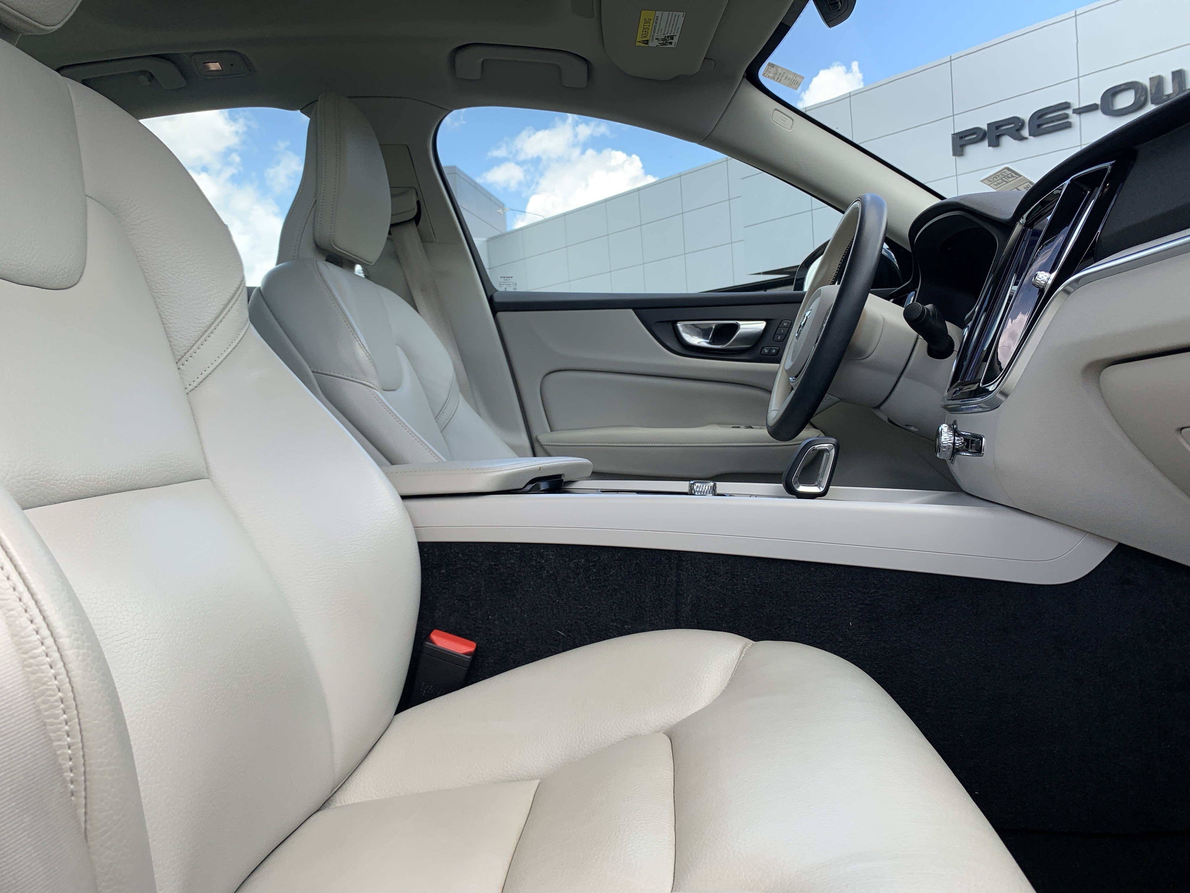 Used 2024 Volvo S60 B5 Plus w/ Climate Package AWD/4WD image 35