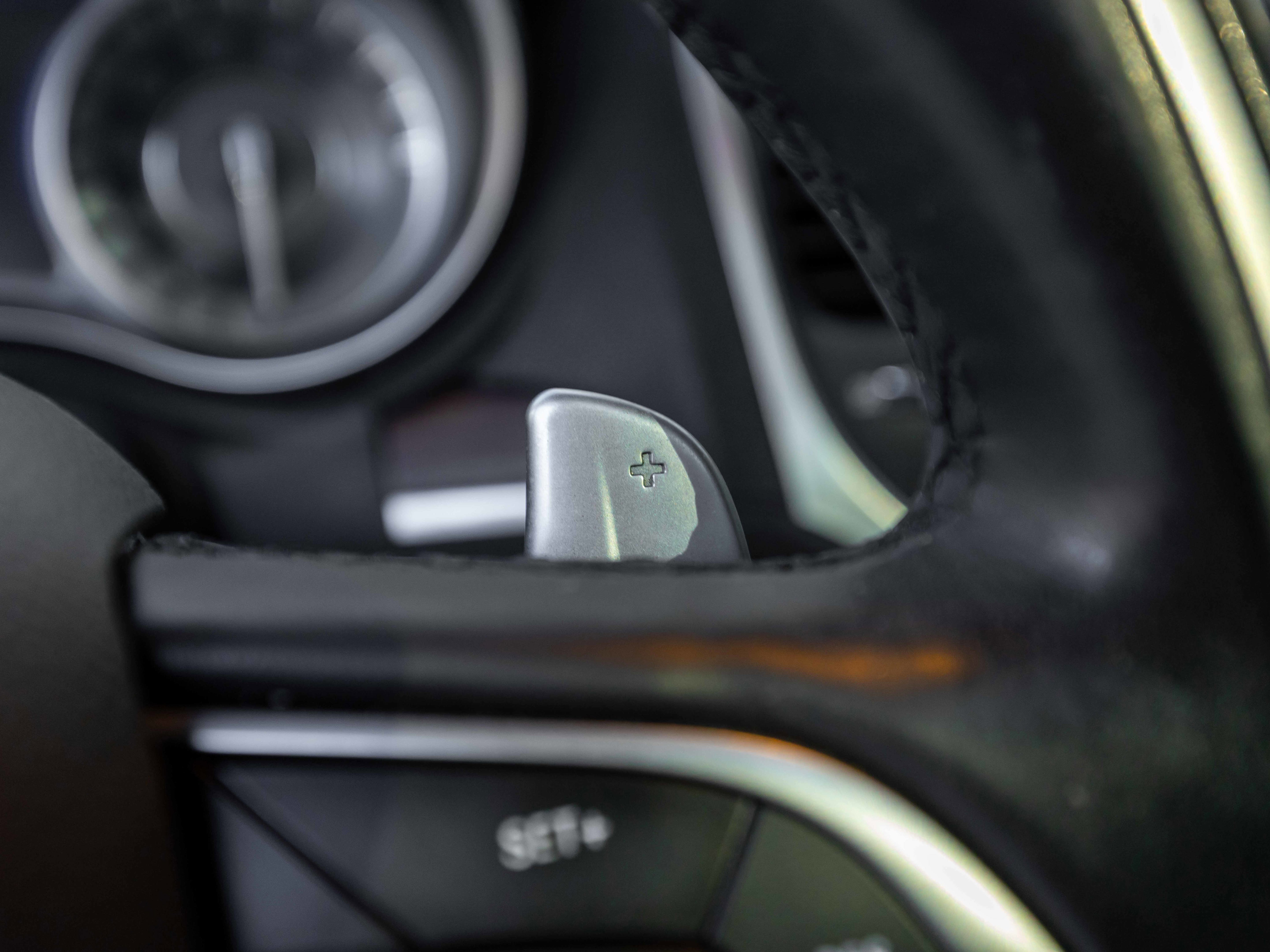 Used 2018 Chrysler 300 C w/ Sun, Sound & Nav Package image 8