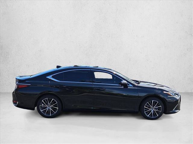 Used 2025 Lexus ES 300h w/ Premium Package FWD image 6