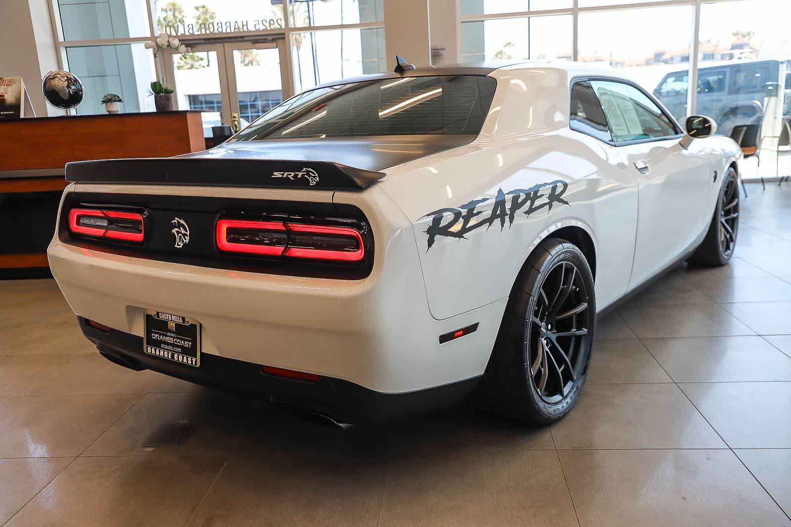 Used 2023 Dodge Challenger SRT Hellcat w/ Driver Convenience Group RWD image 6