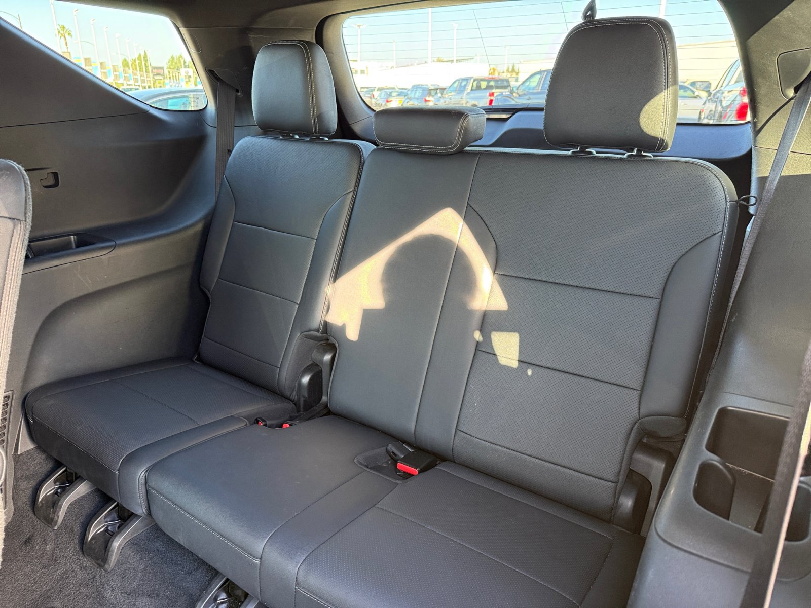 Used 2025 Chevrolet Traverse LT FWD image 21