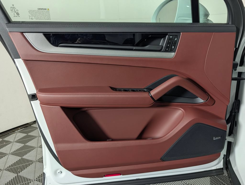 New 2026 Porsche Cayenne AWD/4WD image 25