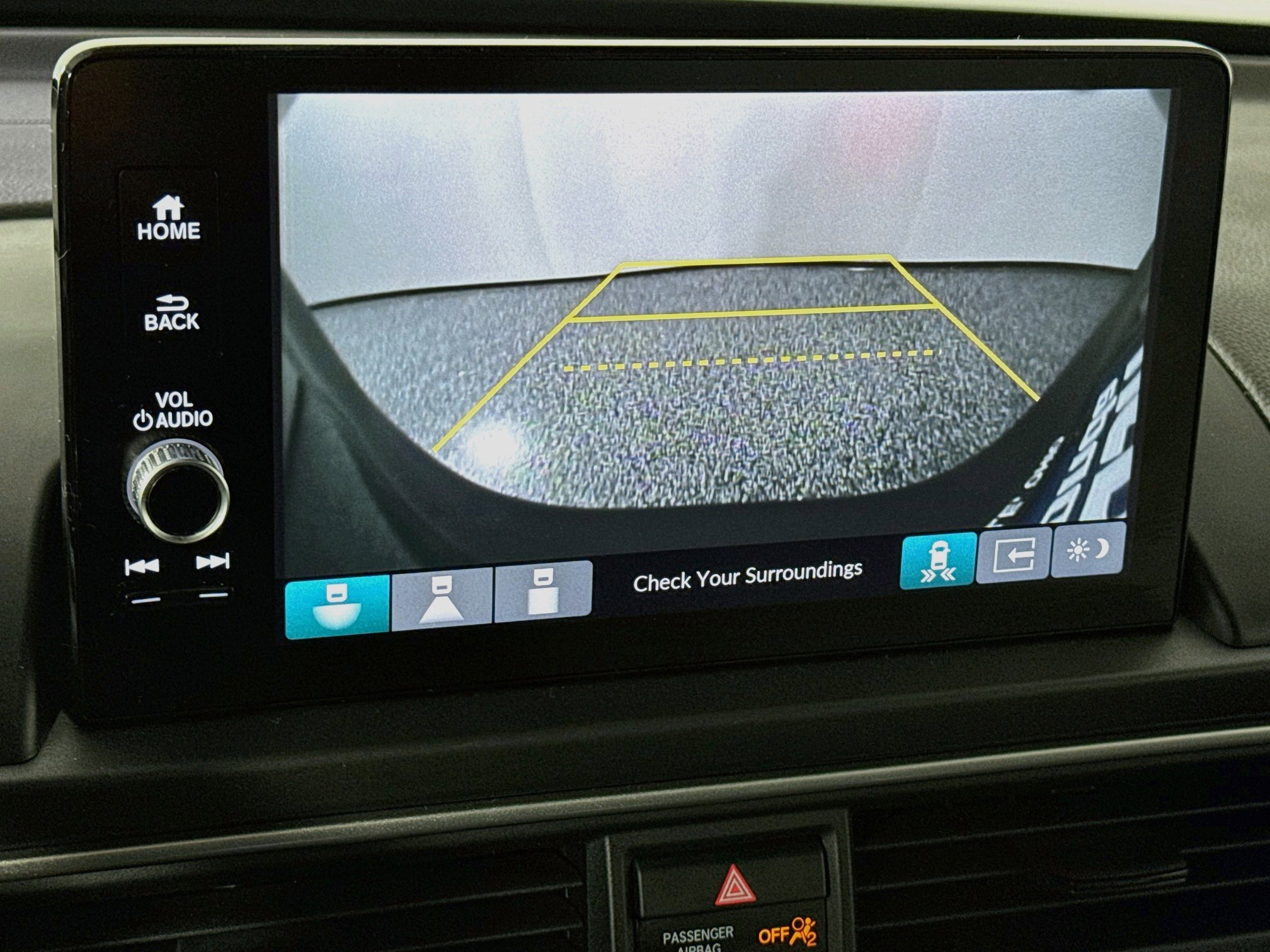 Certified 2025 Honda Pilot Touring image 14