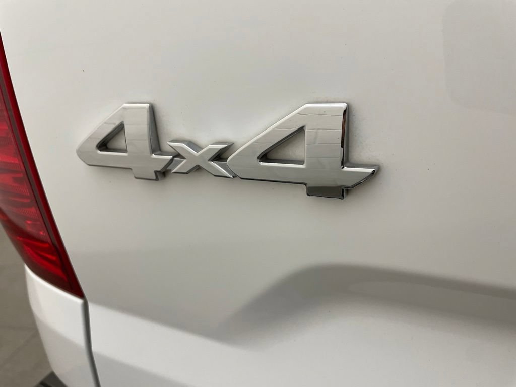 Used 2018 Toyota Tundra Limited w/ Limited Premium Package AWD/4WD image 12