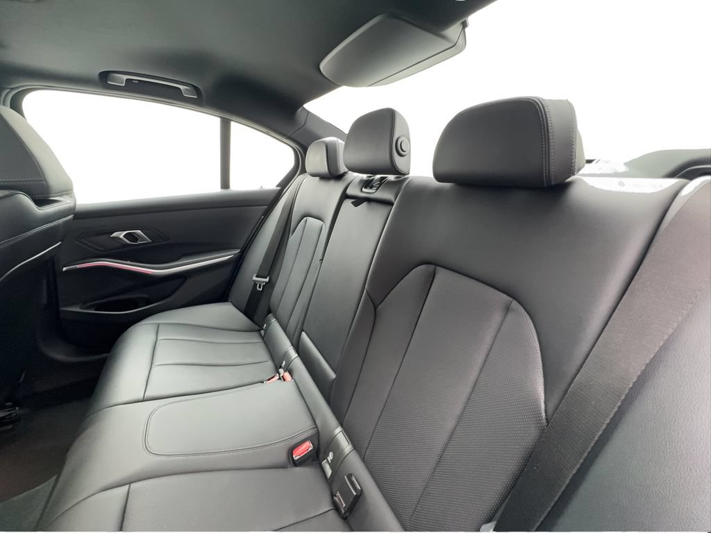 Used 2024 BMW 330i Sedan RWD image 27