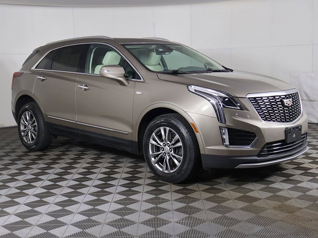Used 2023 Cadillac XT5 Premium Luxury image 2