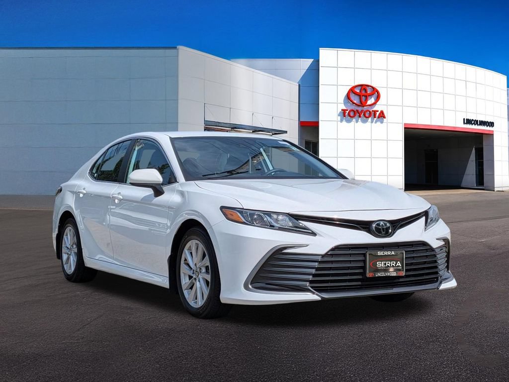 Used 2024 Toyota Camry LE FWD image 6