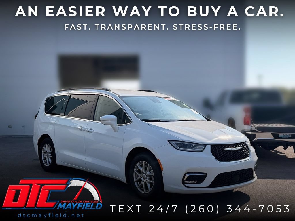 Used 2022 Chrysler Pacifica Touring-L w/ Uconnect Theater Family Group