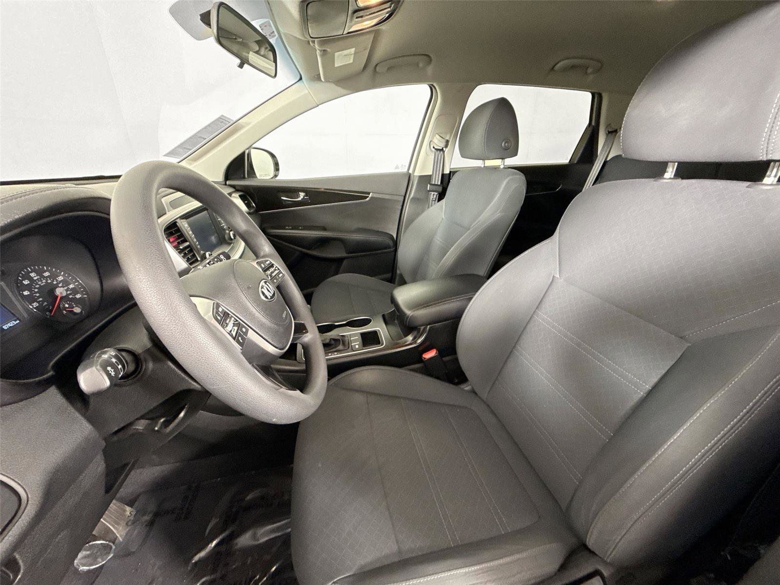 Used 2019 Kia Sorento L image 15