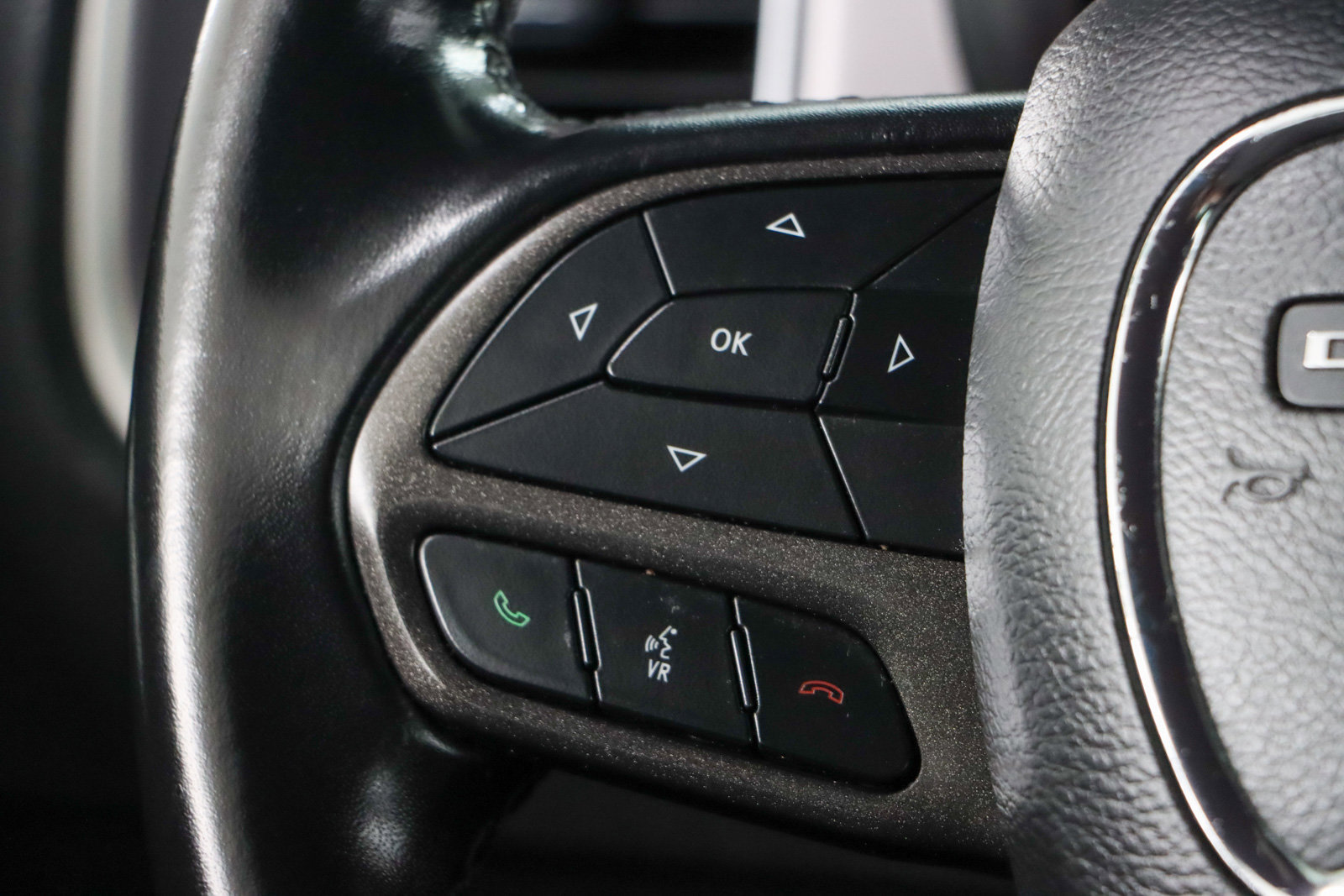 Used 2022 Dodge Charger SXT image 13