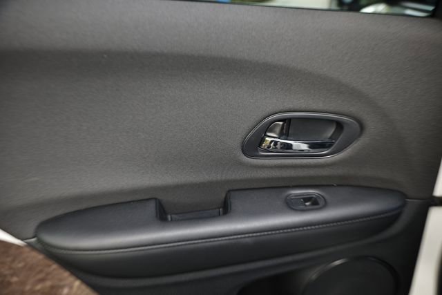 Certified 2020 Honda HR-V Sport image 22
