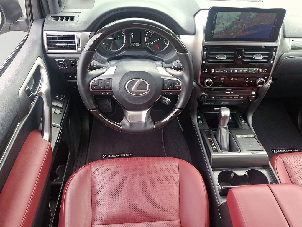 Used 2022 Lexus GX 460 Luxury w/ Sport Design Package AWD/4WD image 12