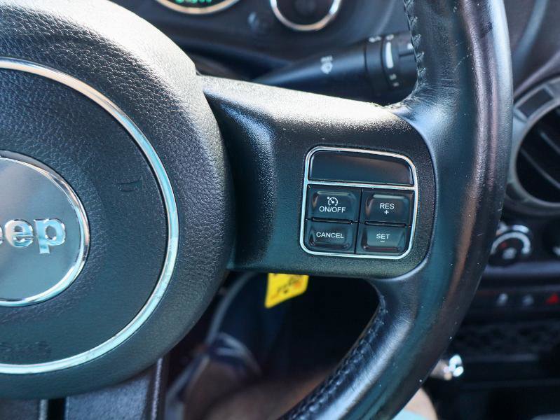 Used 2018 Jeep Wrangler Sport AWD/4WD image 13