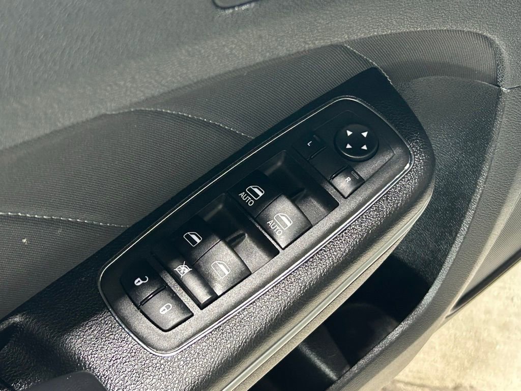 Used 2023 Dodge Charger SXT image 43