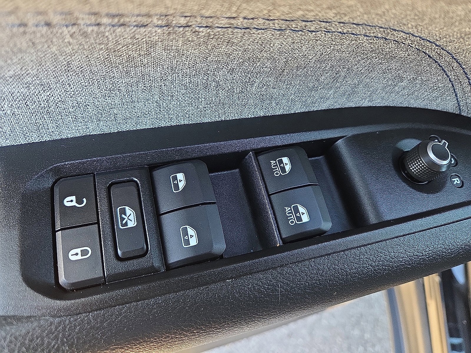 Used 2022 Jeep Compass Latitude image 15