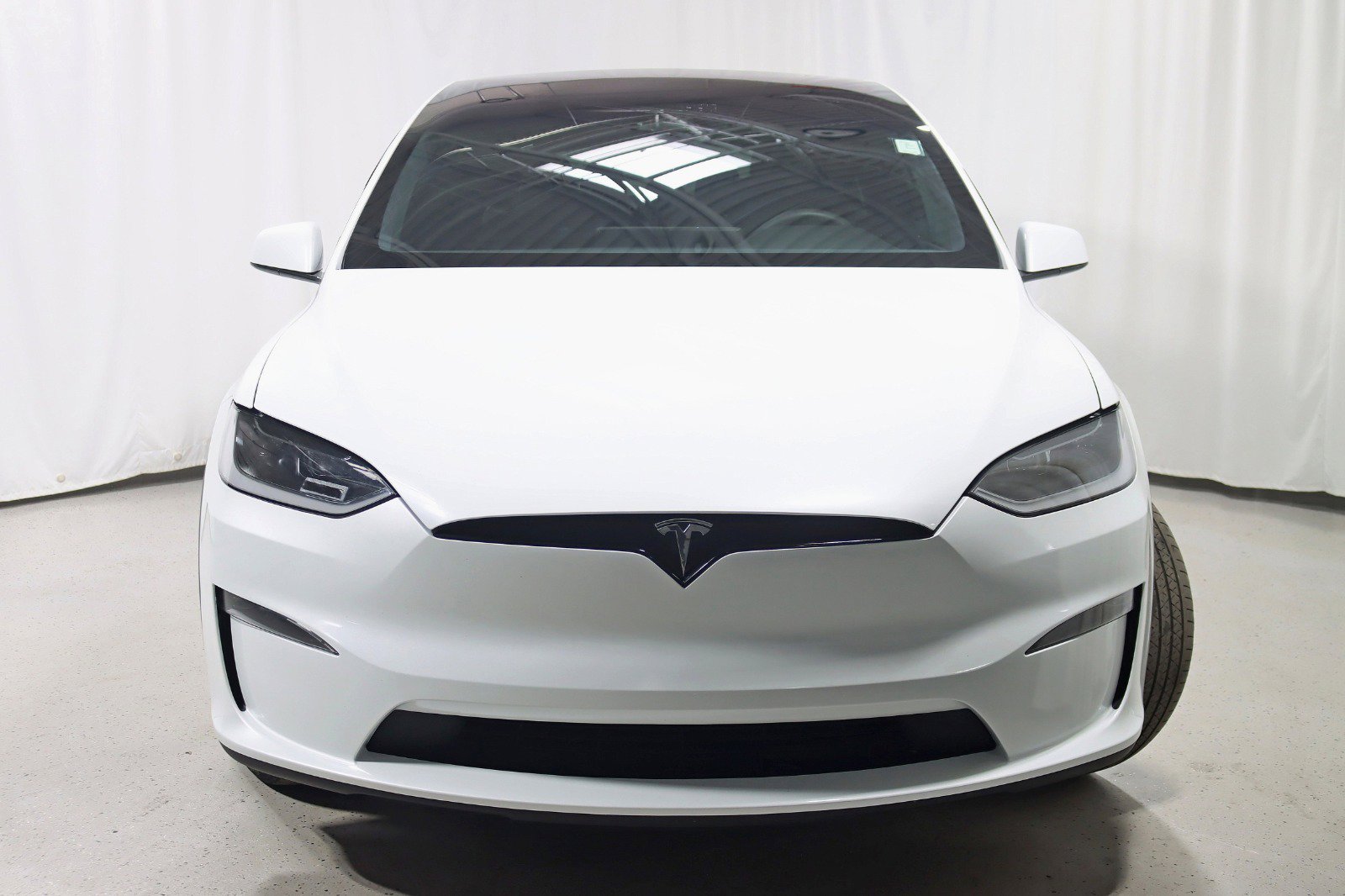 Used 2023 Tesla Model X image 9