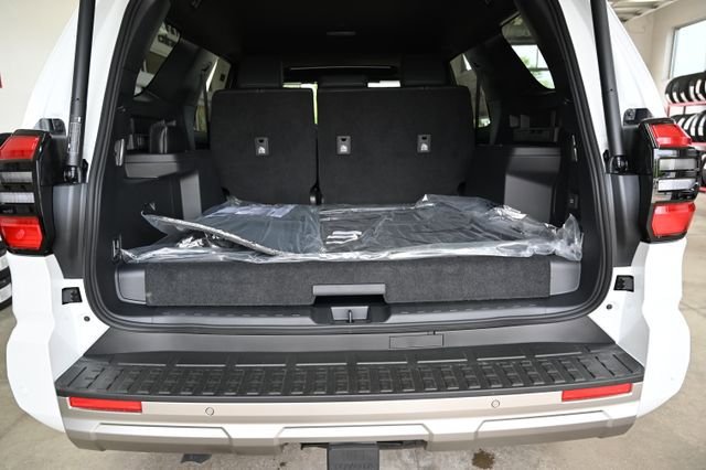 New 2026 Toyota 4Runner Limited AWD/4WD image 8