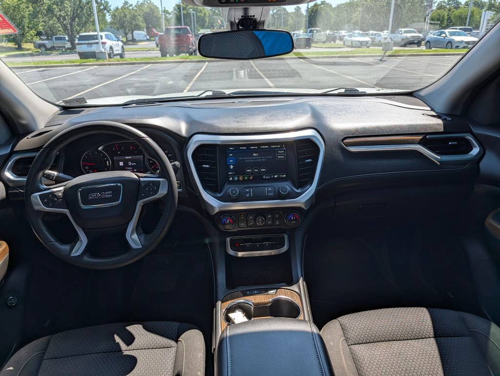 Used 2022 GMC Acadia SLE w/ Driver Convenience Package AWD/4WD image 2