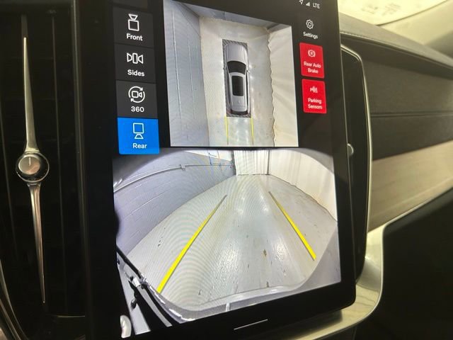 Used 2025 Volvo XC90 B6 Plus AWD/4WD image 19