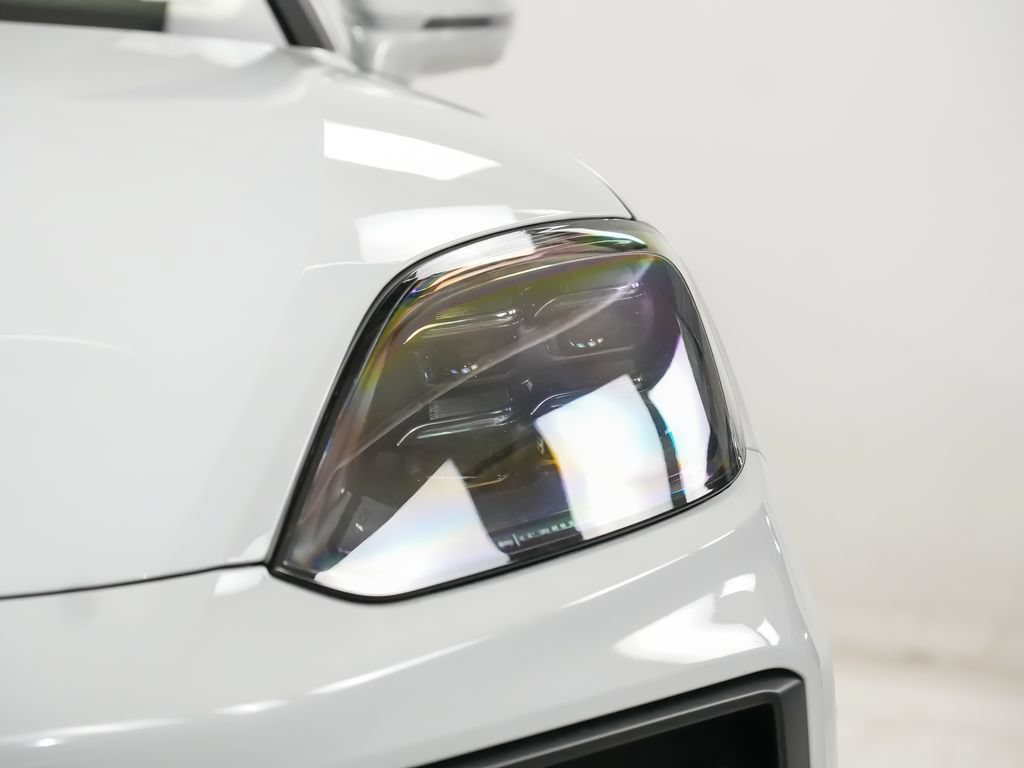 New 2026 Porsche Cayenne E-Hybrid Coupe AWD/4WD image 7
