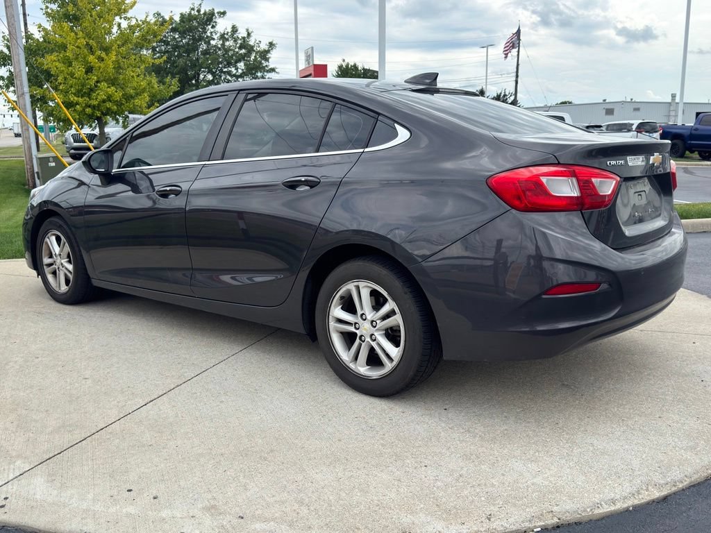 Used 2016 Chevrolet Cruze LT w/ Convenience Package FWD image 5