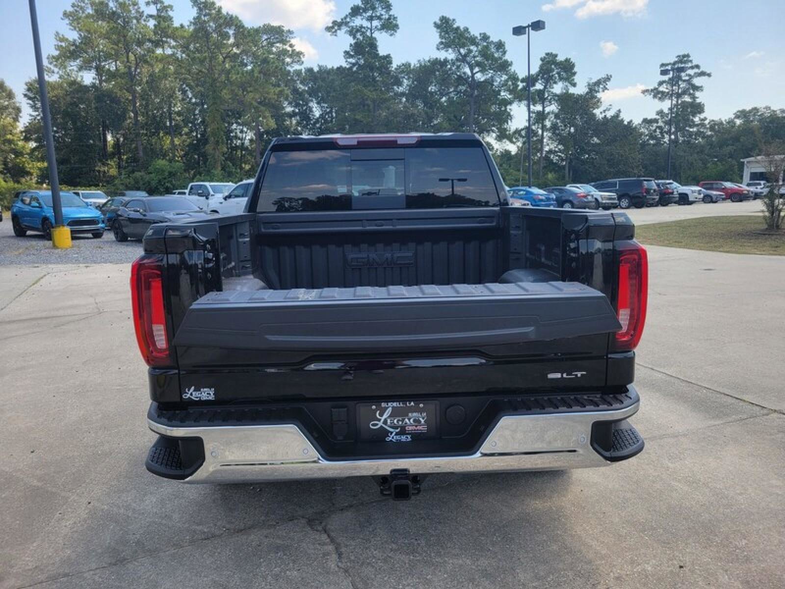 New 2026 GMC Sierra 1500 SLT w/ SLT Premium Plus Package image 7