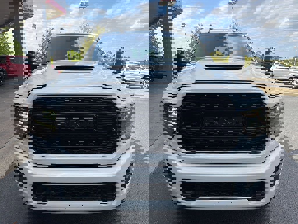 Used 2024 RAM 2500 Limited image 2