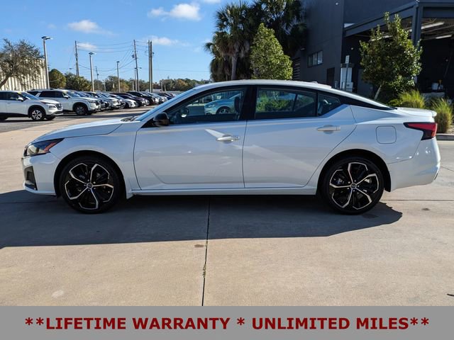 Used 2023 Nissan Altima 2.5 SR image 9