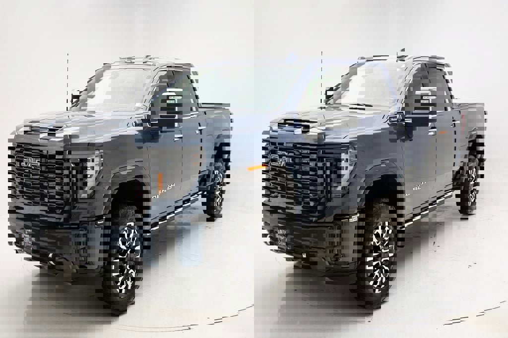 Used 2024 GMC Sierra 2500 Denali Ultimate image 2