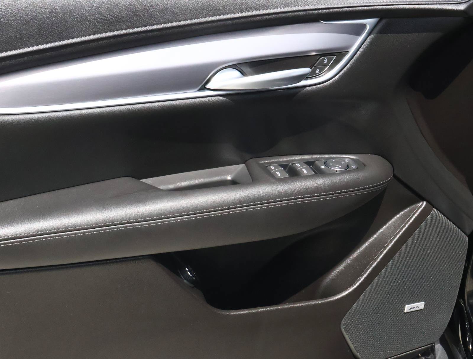 Used 2025 Cadillac XT5 Luxury w/ LPO, Floor Liner Package FWD image 19