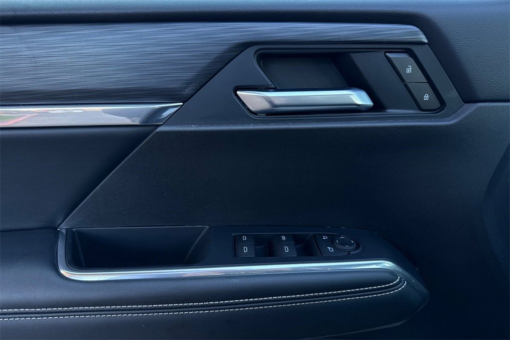 Certified 2025 GMC Acadia Elevation image 11