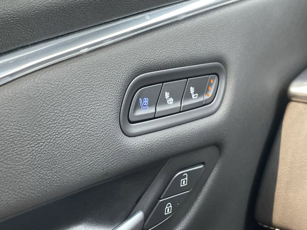 Used 2024 Cadillac Escalade Premium Luxury w/ LPO, Floor Liner Package image 33