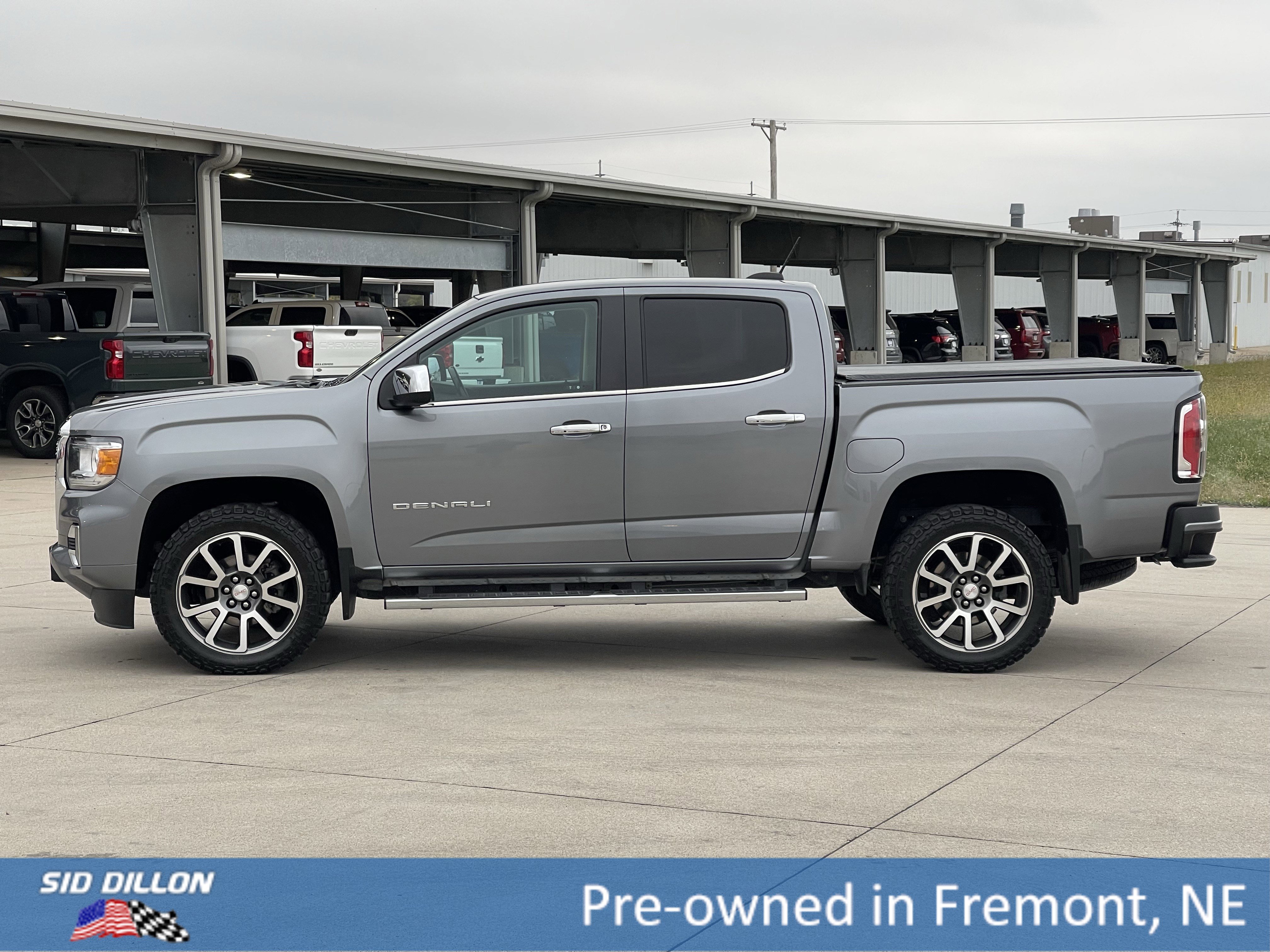 Used 2021 GMC Canyon Denali image 17