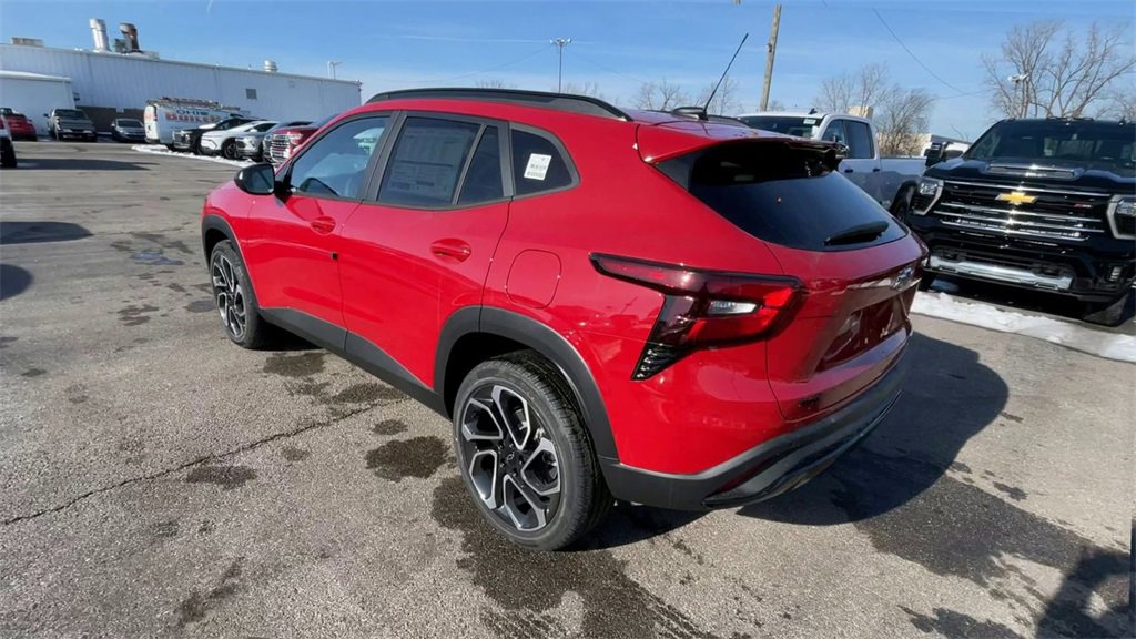 New 2026 Chevrolet Trax RS w/ Sunroof Package image 8