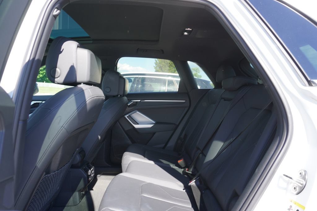 Used 2024 Audi Q3 2.0T Premium AWD/4WD image 4