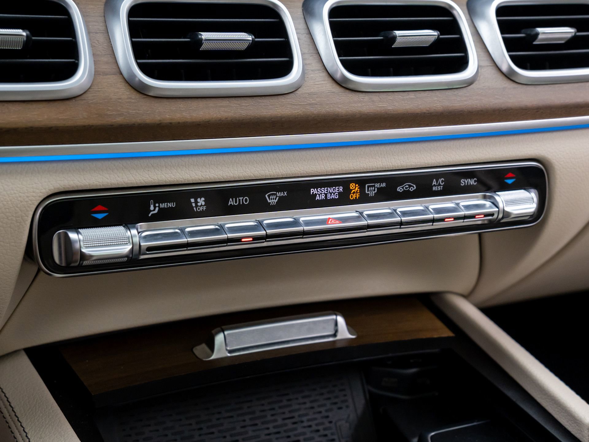 Used 2023 Mercedes-Benz GLE 350 4MATIC image 30