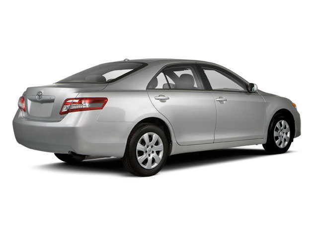 Used 2010 Toyota Camry LE FWD image 2