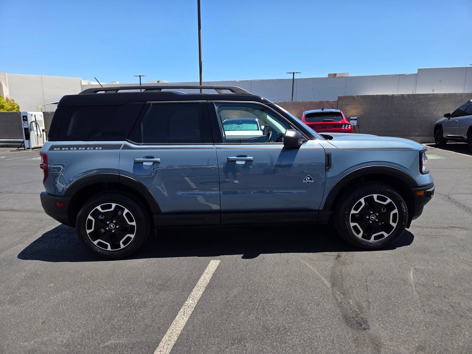 Certified 2024 Ford Bronco Sport Outer Banks w/ Topo Graphic Package AWD/4WD image 7