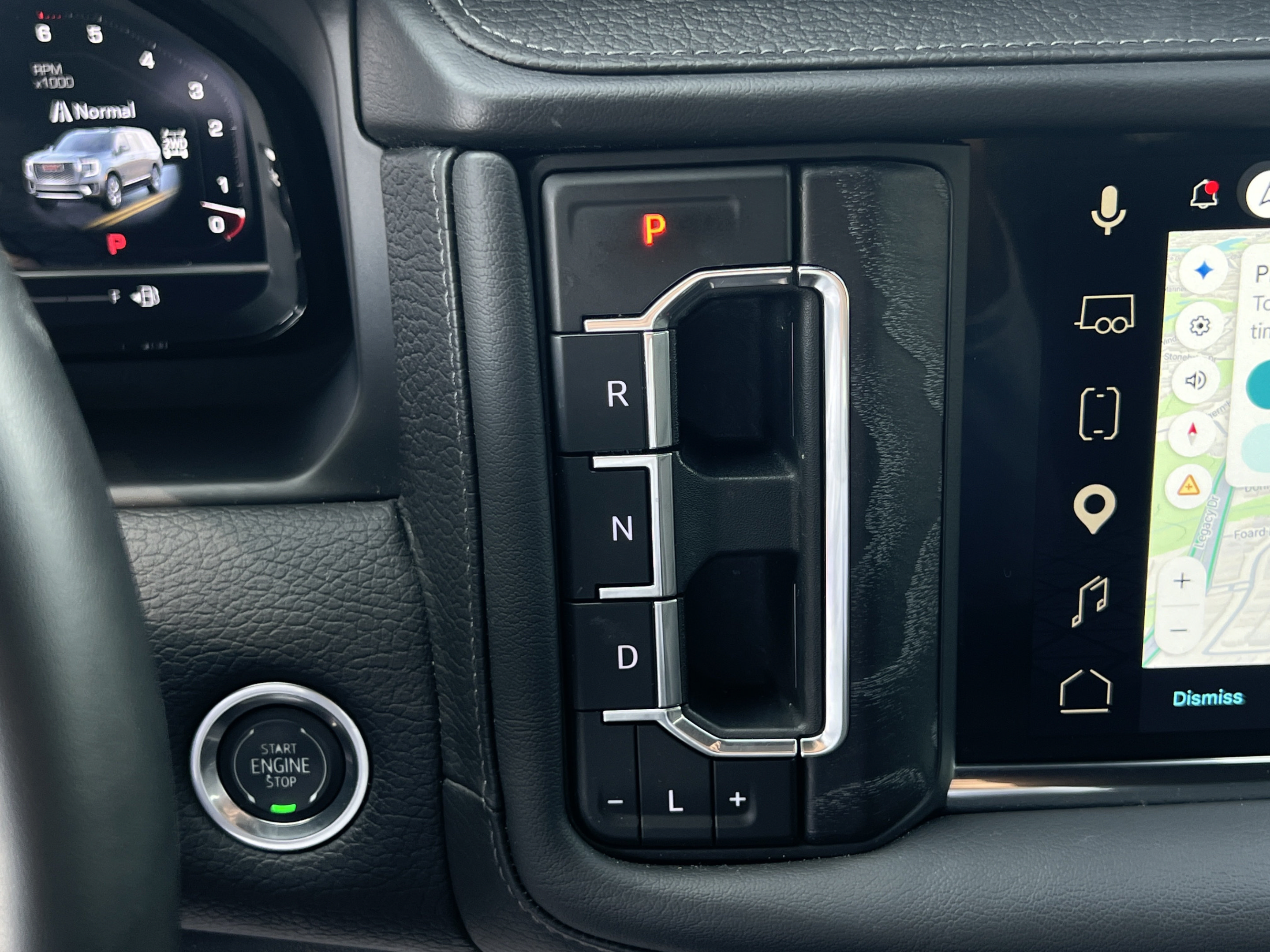 Used 2024 GMC Yukon XL Denali AWD/4WD image 26