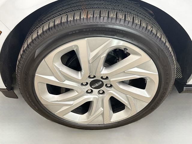 Used 2025 Lincoln Navigator Reserve image 34