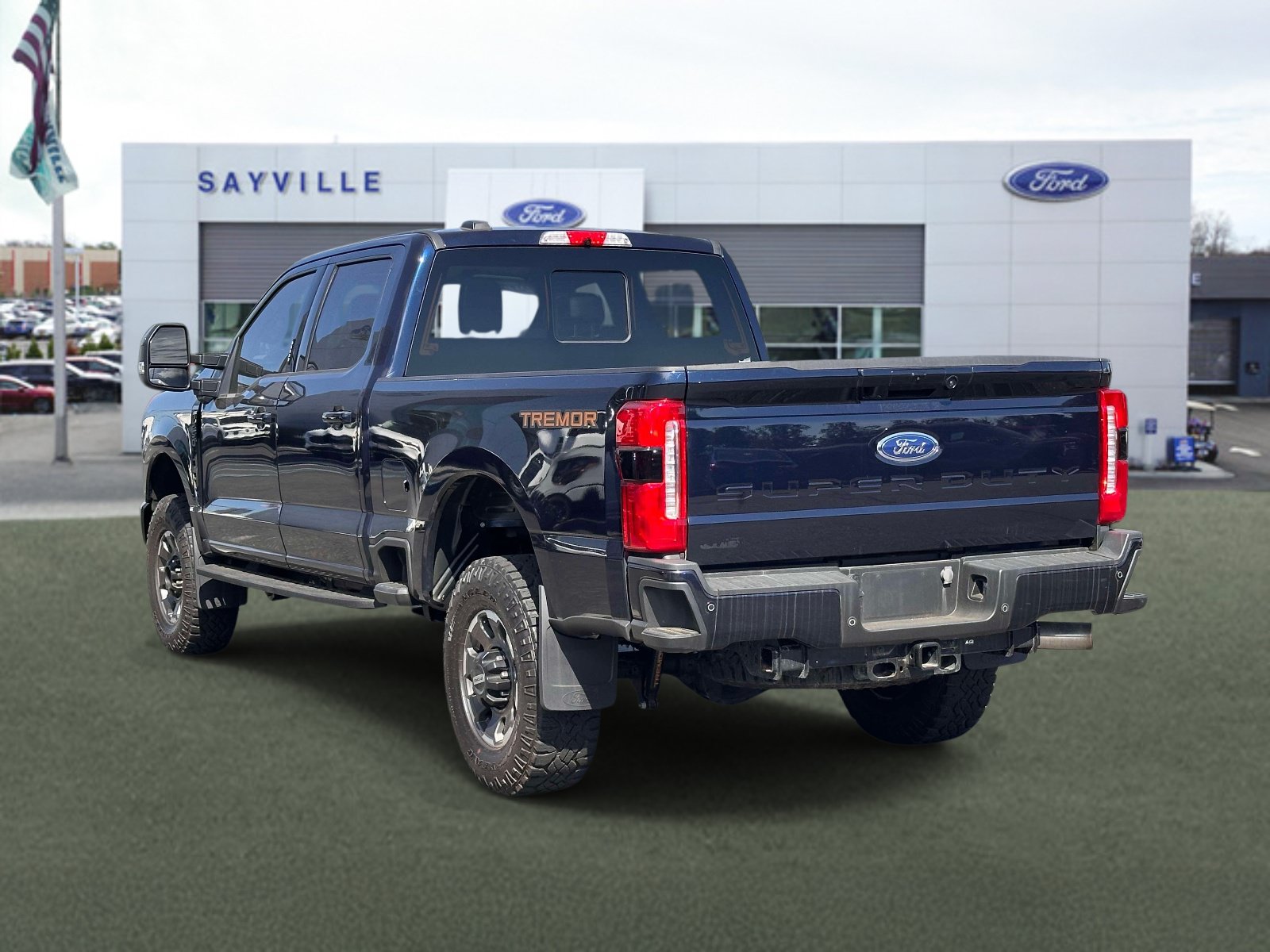 Used 2023 Ford F250 Lariat w/ Lariat Ultimate Package AWD/4WD image 4