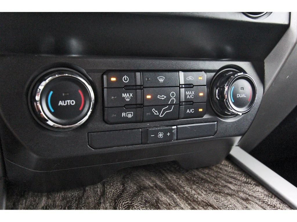 Used 2019 Ford F250 Lariat w/ FX4 Off-Road Package AWD/4WD image 24