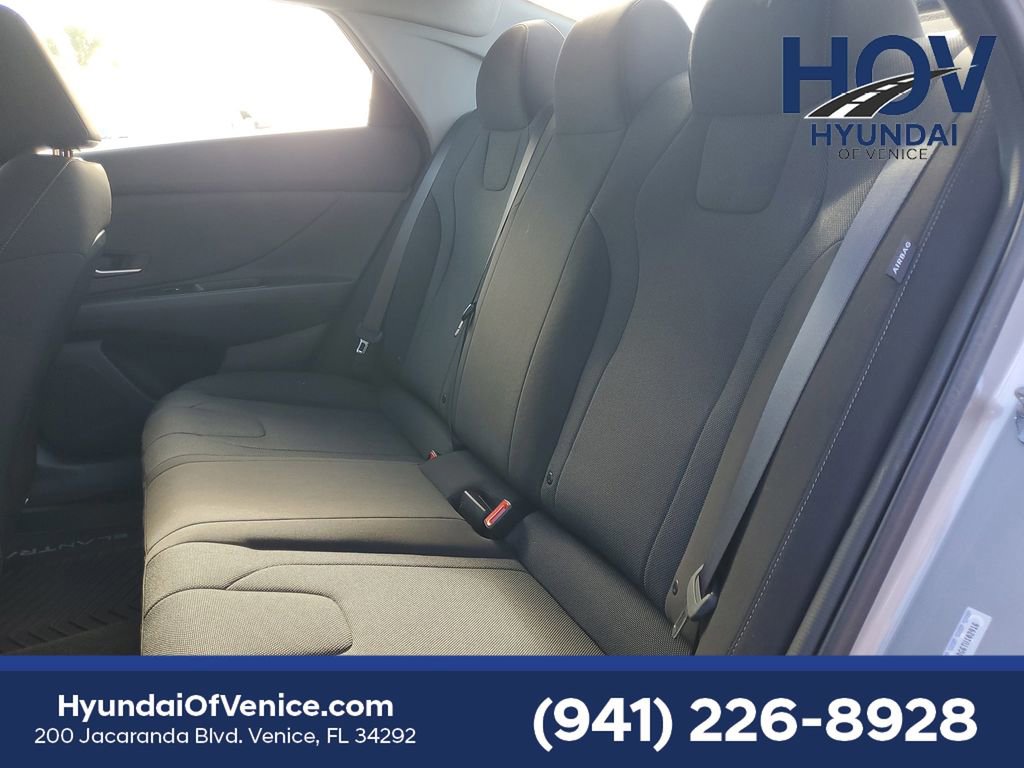 Certified 2026 Hyundai Elantra SE FWD image 14