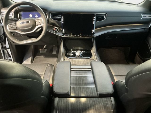 Used 2024 Jeep Wagoneer Series II image 11