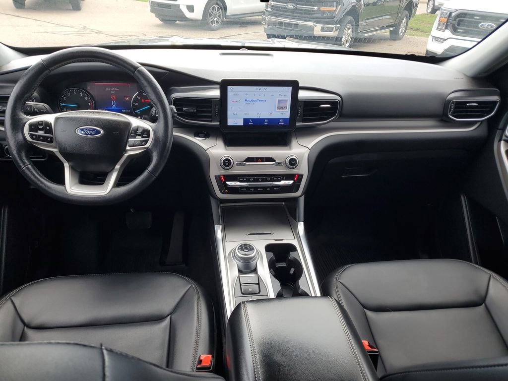 Certified 2023 Ford Explorer XLT w/ Equipment Group 202A image 9