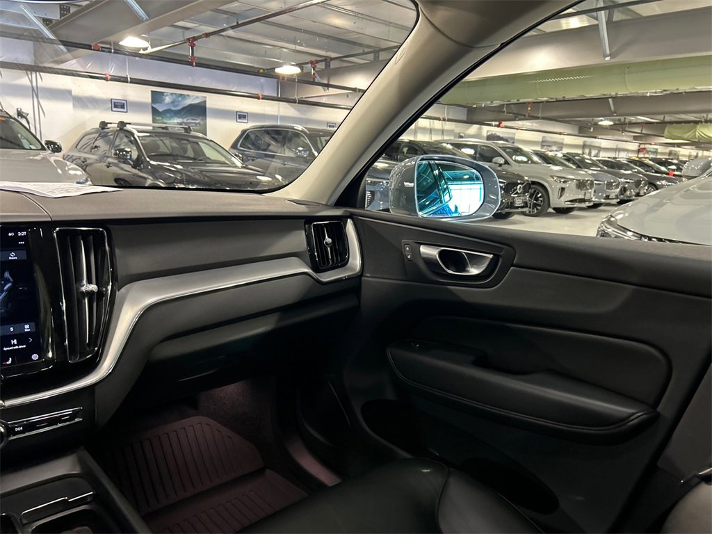 Certified 2023 Volvo XC60 B5 Core w/ Climate Package image 24