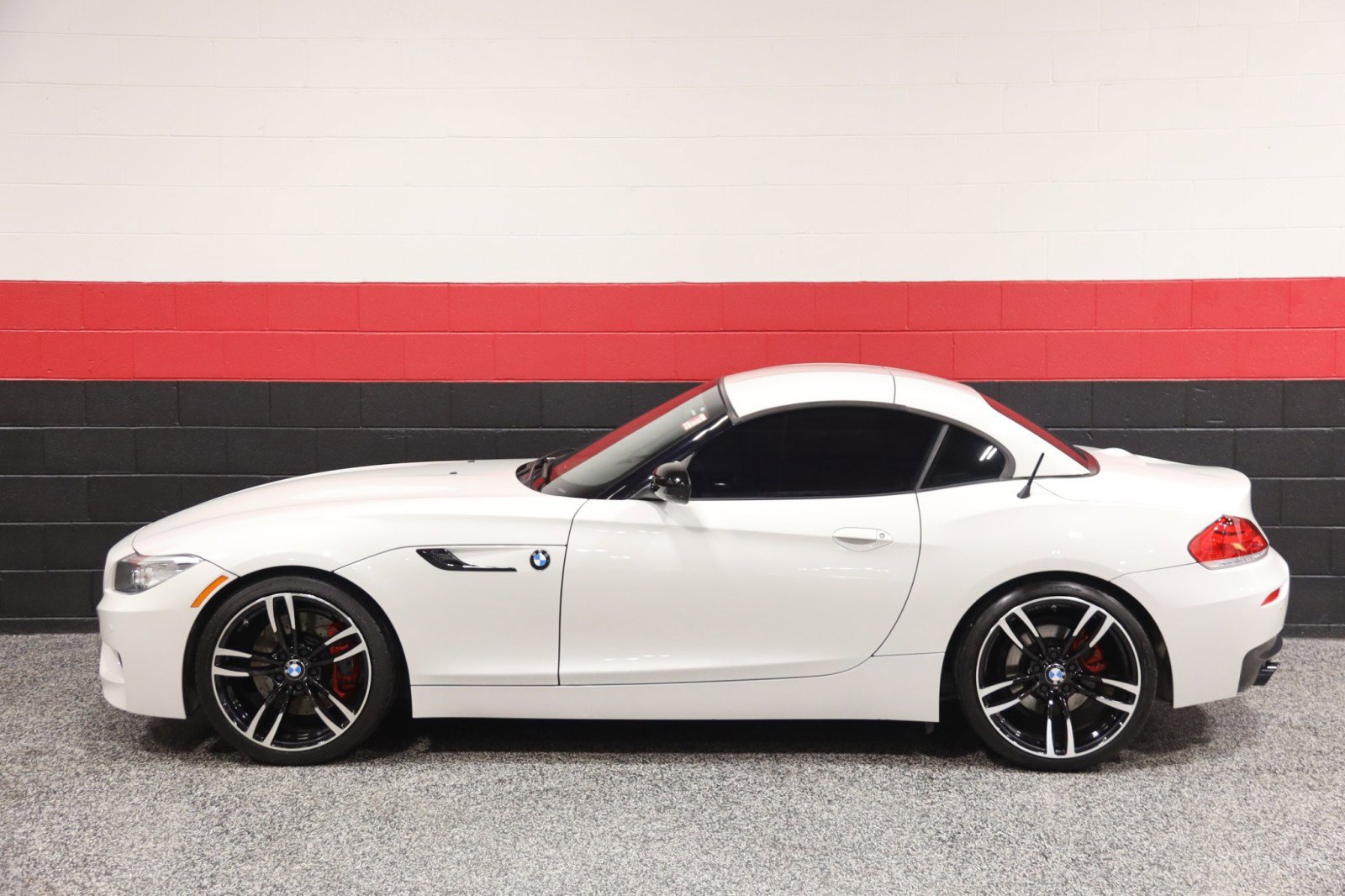Used 2014 BMW Z4 sDrive35i image 24